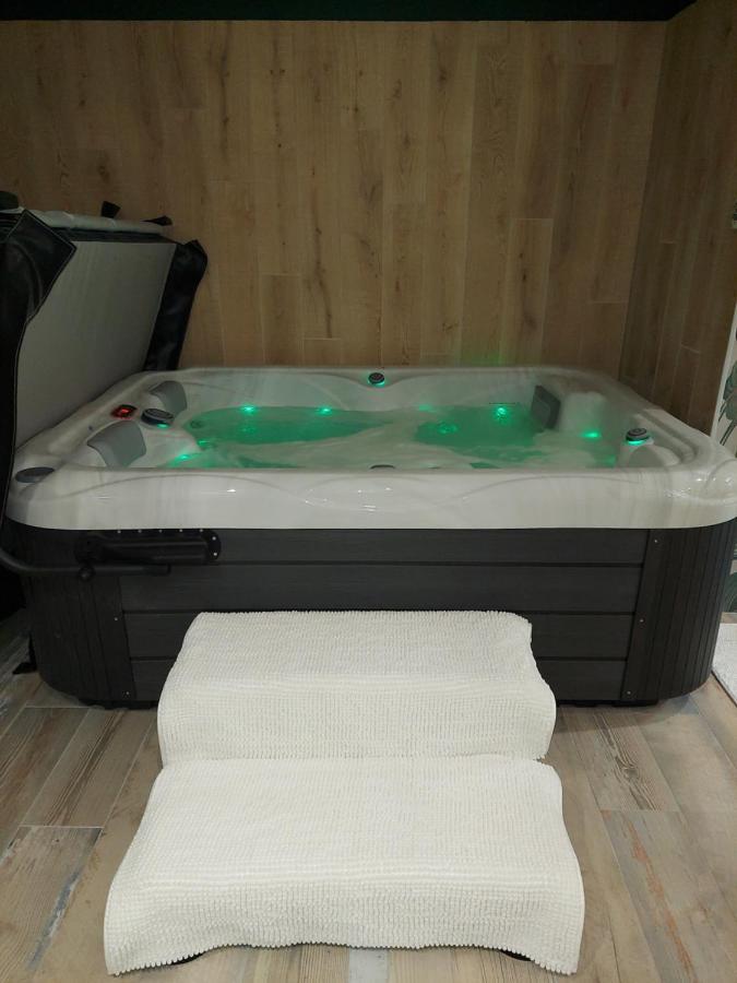 Au Spa D'Eau Pale Ferques ภายนอก รูปภาพ